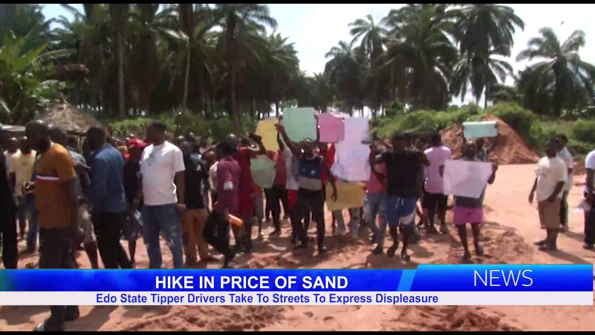 HIKE IN PRICE OF SAND: Edo State Tipper Drivers Take To Streets To Express Displeasure