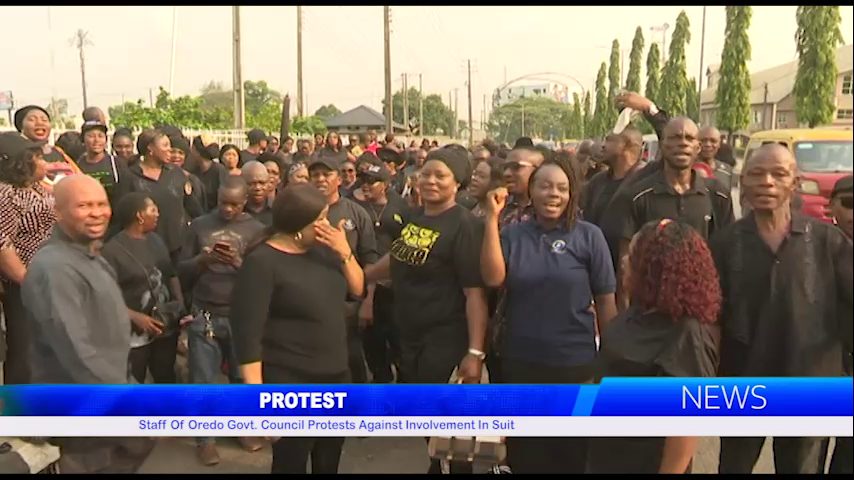 Staff Of Oredo Govt. Council Protests Against Involvement In Suit by the suspended chairman Dr. Tom Obaseki