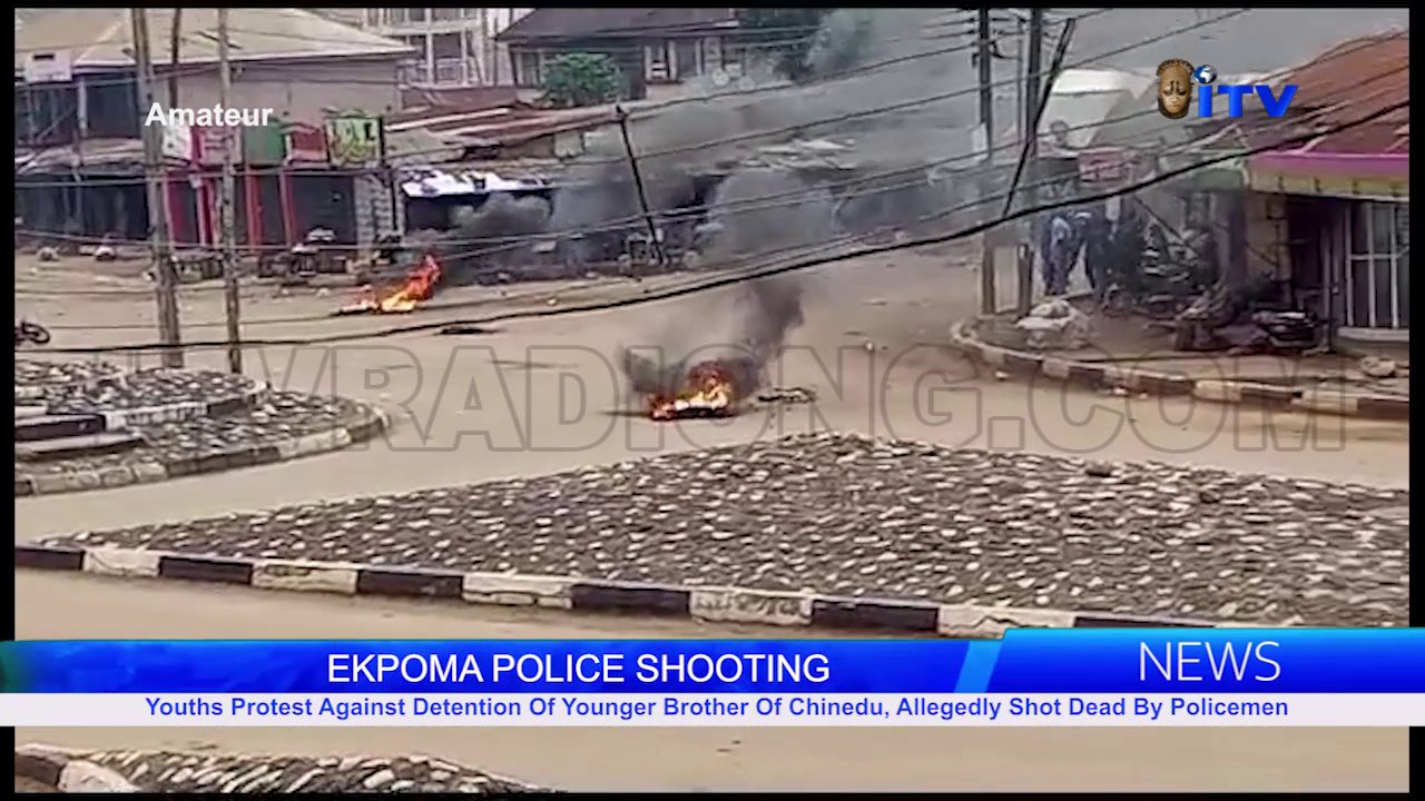 EKPOMA POLICE SHOOTING: Youths Protest Against Detention Of Younger Brother Of Chinedu, Allegedly Shot Dead By Policemen